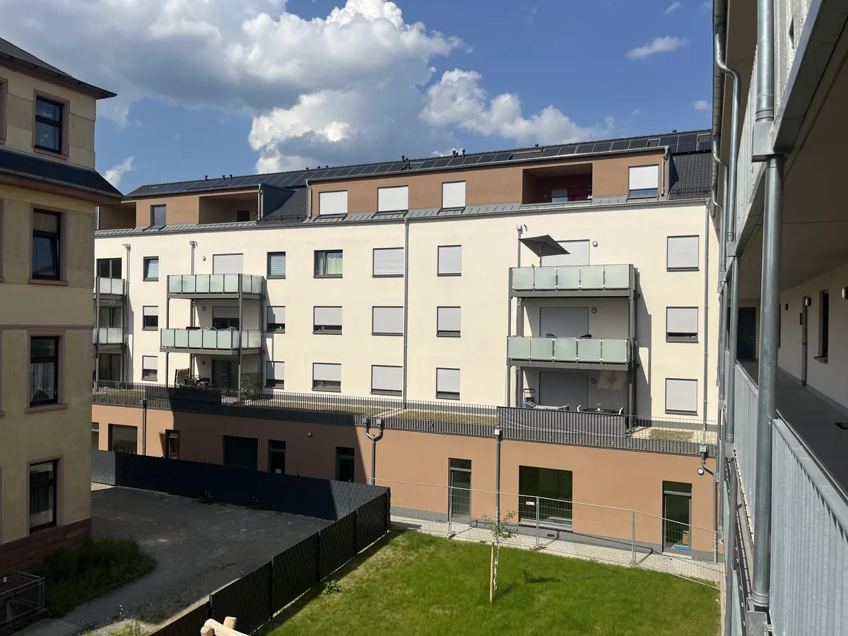 Wohnhof St. Ambrosius in Trier mit vorelementierten Dachgeschossen