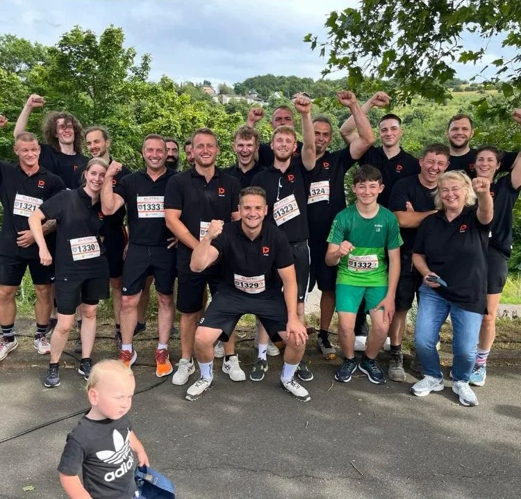 Team der Holzbau Dawen GmbH beim Firmenlauf